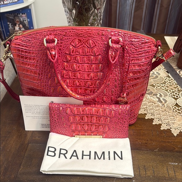 Brahmin Duxbury Red Dragon Crocodile Embossed Women's Bag and Wallet Set - Picture 3 of 11
